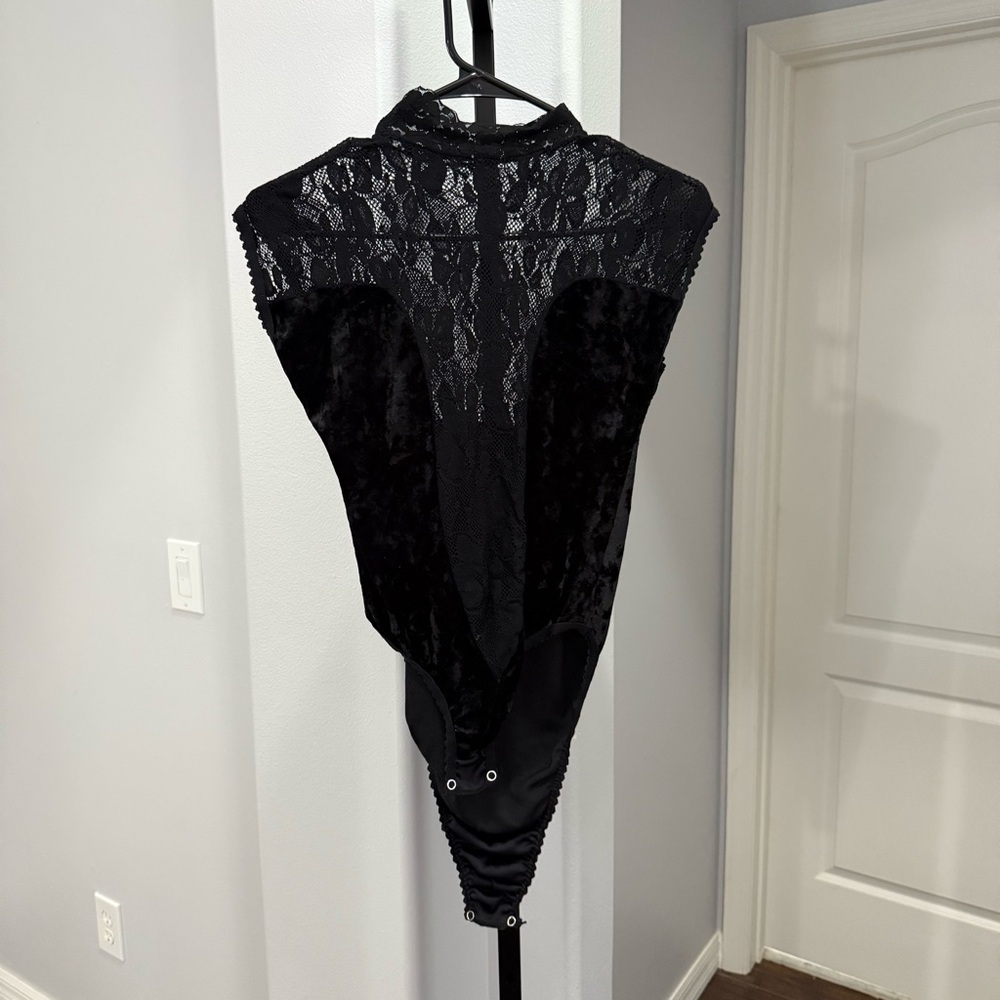 Black Lace Bodysuit Velvet High Neck Goth Grunge Size Medium Gothic